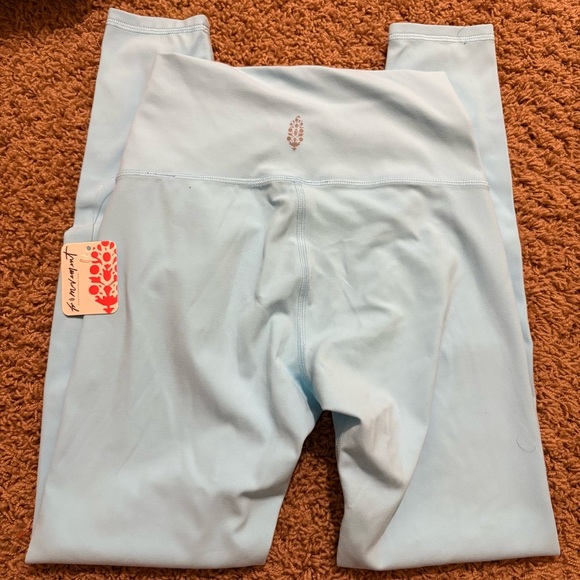 NWT free people movement never better 7/8 leggings x-small in santorini - Picture 4 of 5